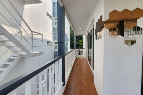 Condominio de 2 dormitorios en Hua Hin, Tailandia № 138730 - foto 9