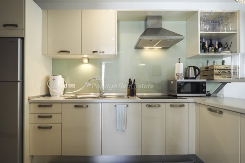 Condominio de 2 dormitorios en Pattaya, Tailandia № 155753 - foto 2