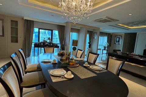 Condominio de 4 dormitorios en Sathon, Bangkok, Tailandia № 142950 - foto 6