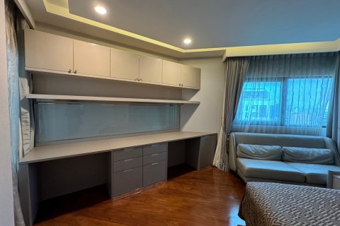 Condominio de 4 dormitorios en Sathon, Bangkok, Tailandia № 142950 - foto 13
