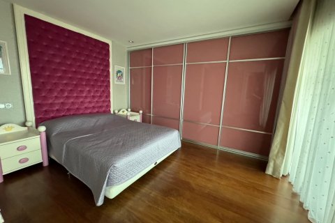 Condominio de 4 dormitorios en Sathon, Bangkok, Tailandia № 142950 - foto 11