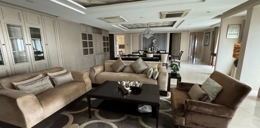 Condominio de 4 dormitorios en Sathon, Bangkok, Tailandia № 142950