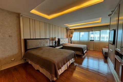 Condominio de 4 dormitorios en Sathon, Bangkok, Tailandia № 142950 - foto 8
