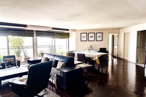 Condominio de 4 dormitorios en Sathon, Bangkok, Tailandia № 142971