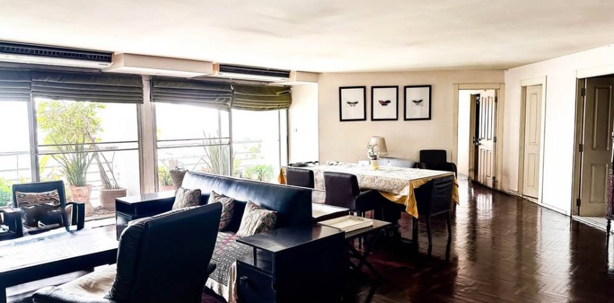 Condominio de 4 dormitorios en Sathon, Bangkok, Tailandia № 142971