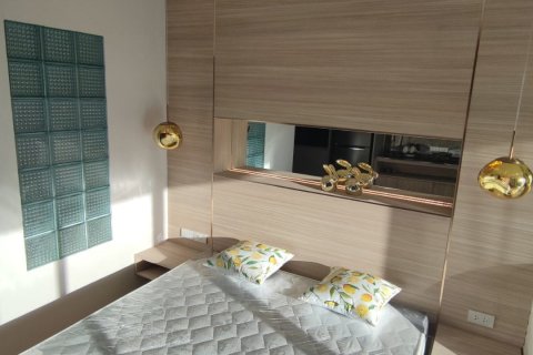 Apartamento de 1 dormitorio en Kata, Tailandia № 209708 - foto 14