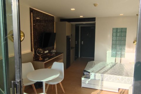 Apartamento de 1 dormitorio en Kata, Tailandia № 209708 - foto 11