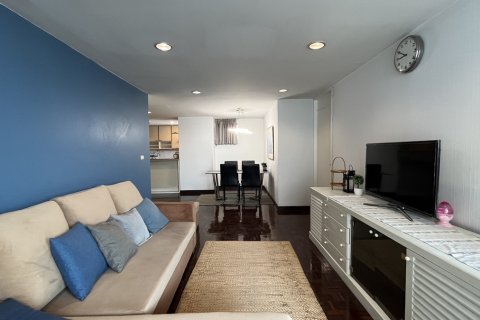 Condo in Watthana, Bangkok, Thailand, 2 bedrooms № 201206 - photo 6