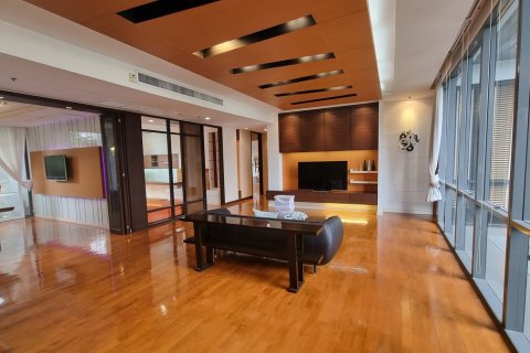 Eigentumswohnung in Watthana, Bangkok, Thailand, 4 Schlafzimmer  № 201207 - Foto 11