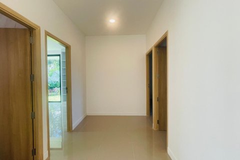 Chalet de 3 dormitorios en Phuket, Tailandia № 169156 - foto 10