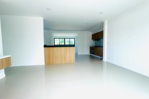 Chalet de 3 dormitorios en Phuket, Tailandia № 169156 - foto 5
