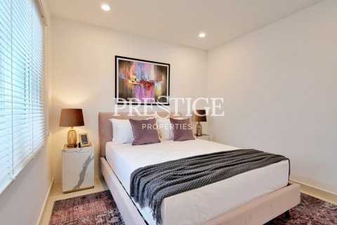 House in Pattaya, Thailand 4 bedrooms № 198660 - photo 15