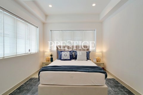House in Pattaya, Thailand 4 bedrooms № 198660 - photo 13