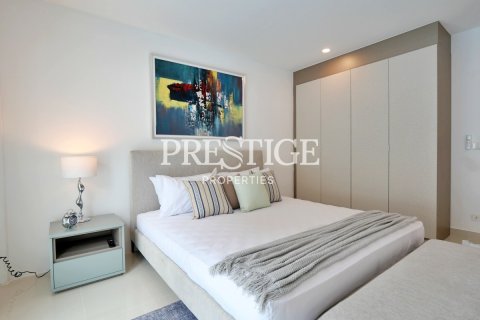 House in Pattaya, Thailand 4 bedrooms № 198660 - photo 10