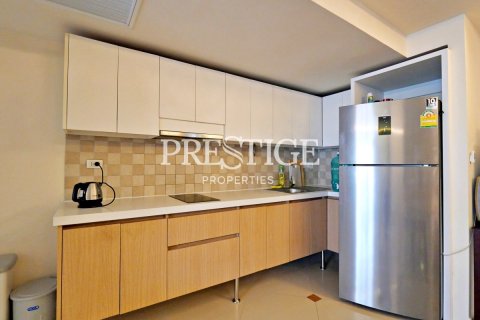 Condo in Pattaya, Thailand, 2 bedrooms  № 198662 - photo 6