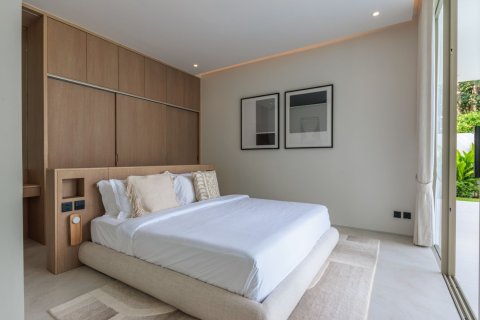 Chalet de 5 dormitorios en Phuket, Tailandia № 136498 - foto 22