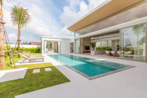 Chalet de 5 dormitorios en Phuket, Tailandia № 136498 - foto 27