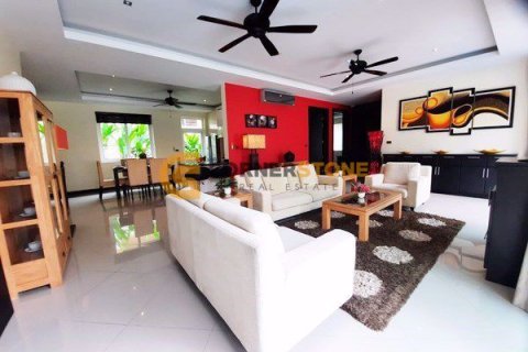 Estudio en Pattaya, Tailandia № 163946 - foto 15