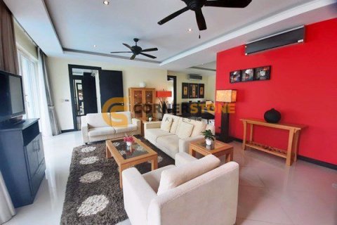 Estudio en Pattaya, Tailandia № 163946 - foto 17