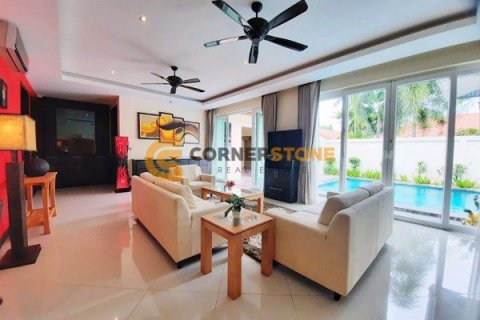 Studio in Pattaya, Thailand № 163946