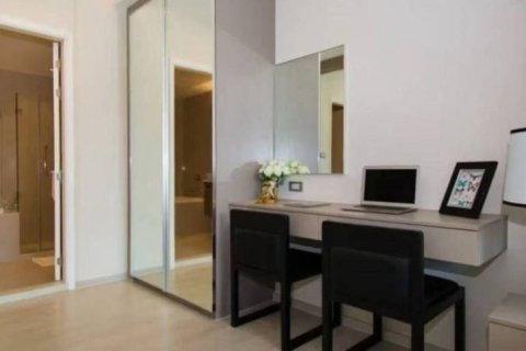 Condominio de 2 dormitorios en Khlong Toei, Bangkok, Tailandia № 172668