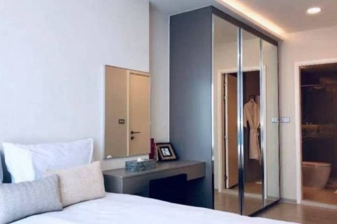 Condominio de 2 dormitorios en Khlong Toei, Bangkok, Tailandia № 172668 - foto 3