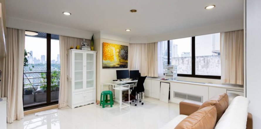 Condominio de 1 dormitorio en Khlong Toei, Bangkok, Tailandia № 172673