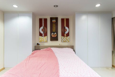Condominio de 1 dormitorio en Khlong Toei, Bangkok, Tailandia № 172673 - foto 8