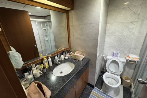 Condominio de 1 dormitorio en Khlong Toei, Bangkok, Tailandia № 172672 - foto 7