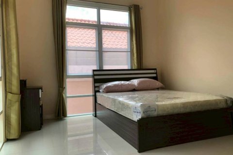 Casa de 3 dormitorios en Pattaya, Tailandia № 172670 - foto 7