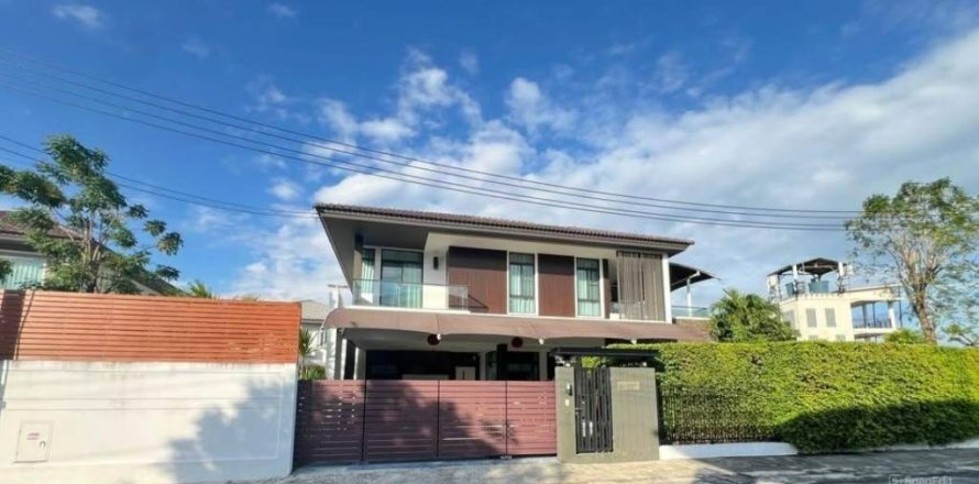 Casa de 4 dormitorios en Phuket, Tailandia № 172669