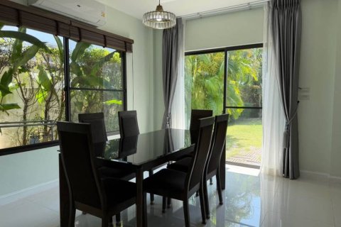 Casa de 4 dormitorios en Phuket, Tailandia № 172669 - foto 4