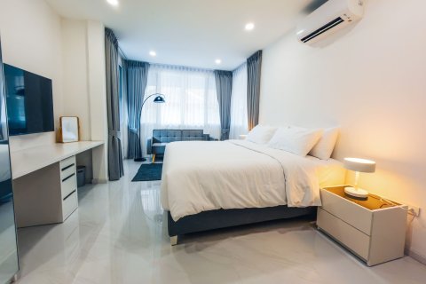 Adosado de 3 dormitorios en Hua Hin, Tailandia № 171080 - foto 5