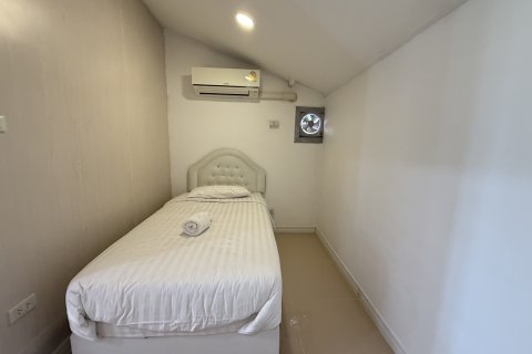 Casa de 4 dormitorios en Hua Hin, Tailandia № 156598 - foto 14