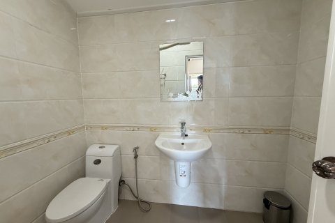 Casa de 4 dormitorios en Hua Hin, Tailandia № 156598 - foto 8