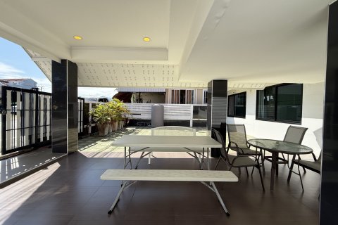 Casa de 4 dormitorios en Hua Hin, Tailandia № 156598 - foto 18