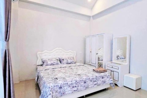 Casa de 3 dormitorios en Pattaya, Tailandia № 113614 - foto 8