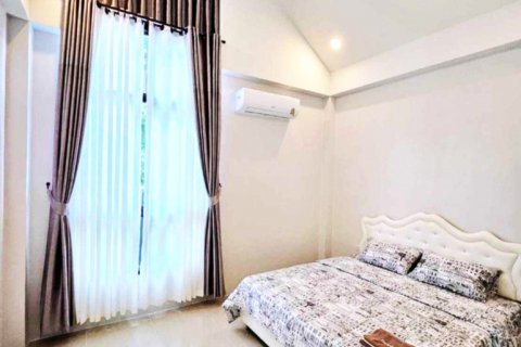 Casa de 3 dormitorios en Pattaya, Tailandia № 113614 - foto 7