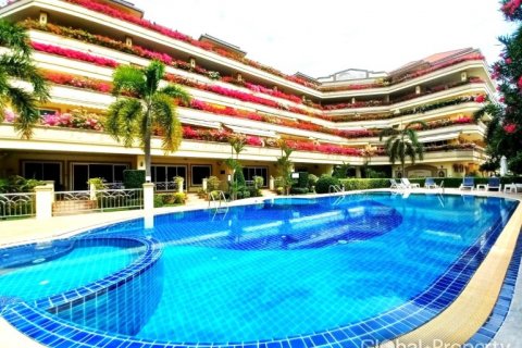 Condominio de 3 dormitorios en Pattaya, Tailandia № 113619