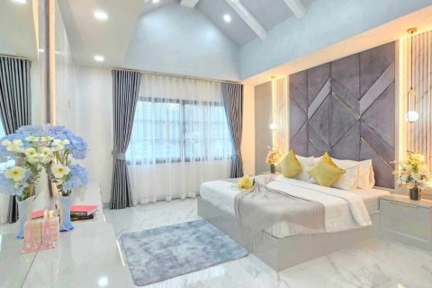 Villa in Pattaya, Thailand 4 Schlafzimmer № 233918 - Foto 17