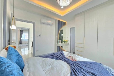 Villa in Pattaya, Thailand 4 Schlafzimmer № 233918 - Foto 14