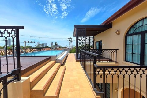 Villa in Pattaya, Thailand 5 Schlafzimmer № 233917 - Foto 3
