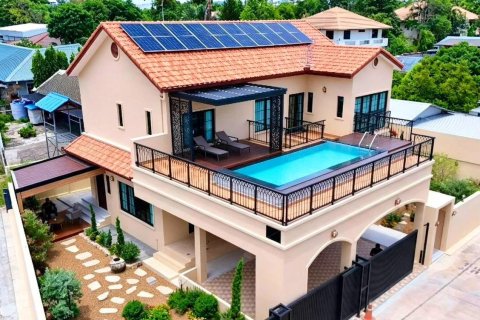 Chalet de 5 dormitorios en Pattaya, Tailandia № 233917