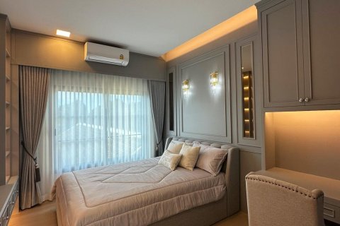 Villa in Pattaya, Thailand 5 Schlafzimmer № 233917 - Foto 29