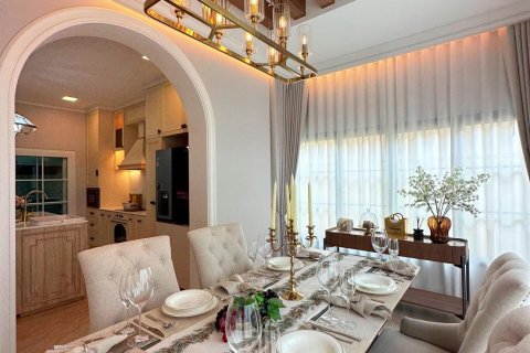 Villa in Pattaya, Thailand 5 Schlafzimmer № 233917 - Foto 18