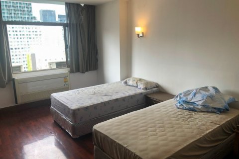 Condominio de 3 dormitorios en Bangkok, Tailandia № 66076 - foto 15