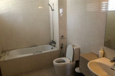 Condominio de 3 dormitorios en Bangkok, Tailandia № 66076 - foto 19