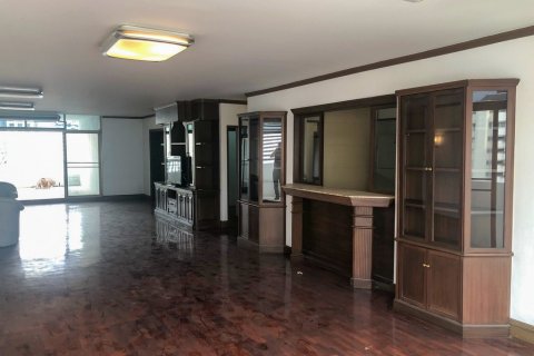 Condominio de 3 dormitorios en Bangkok, Tailandia № 66076 - foto 6