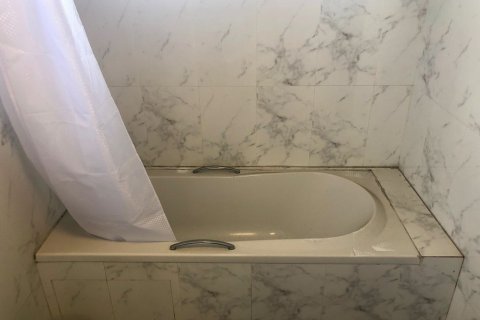 Condominio de 3 dormitorios en Bangkok, Tailandia № 66076 - foto 14