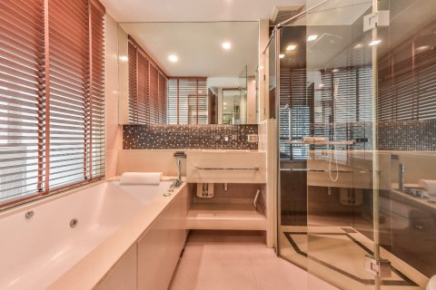 Condominio de 2 dormitorios en Bangkok, Tailandia № 66078 - foto 12